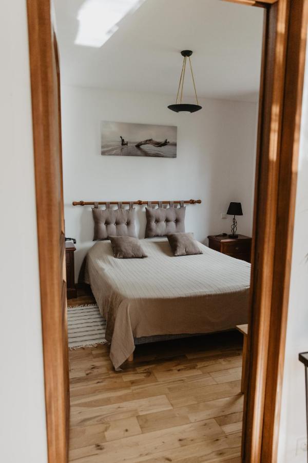 Hotel Les Charmilles De Mormal Landrecies Esterno foto