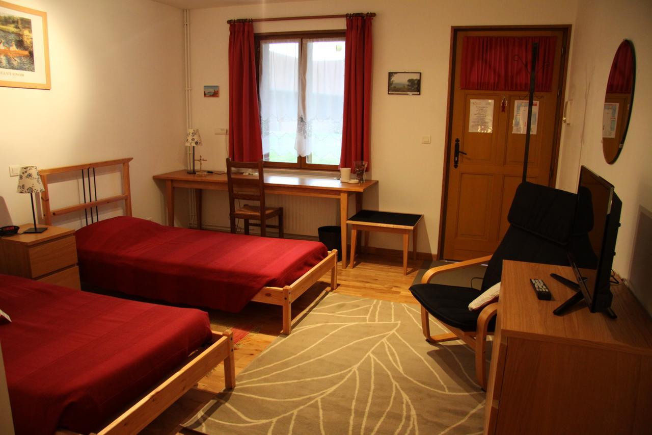 Hotel Les Charmilles De Mormal Landrecies Camera foto
