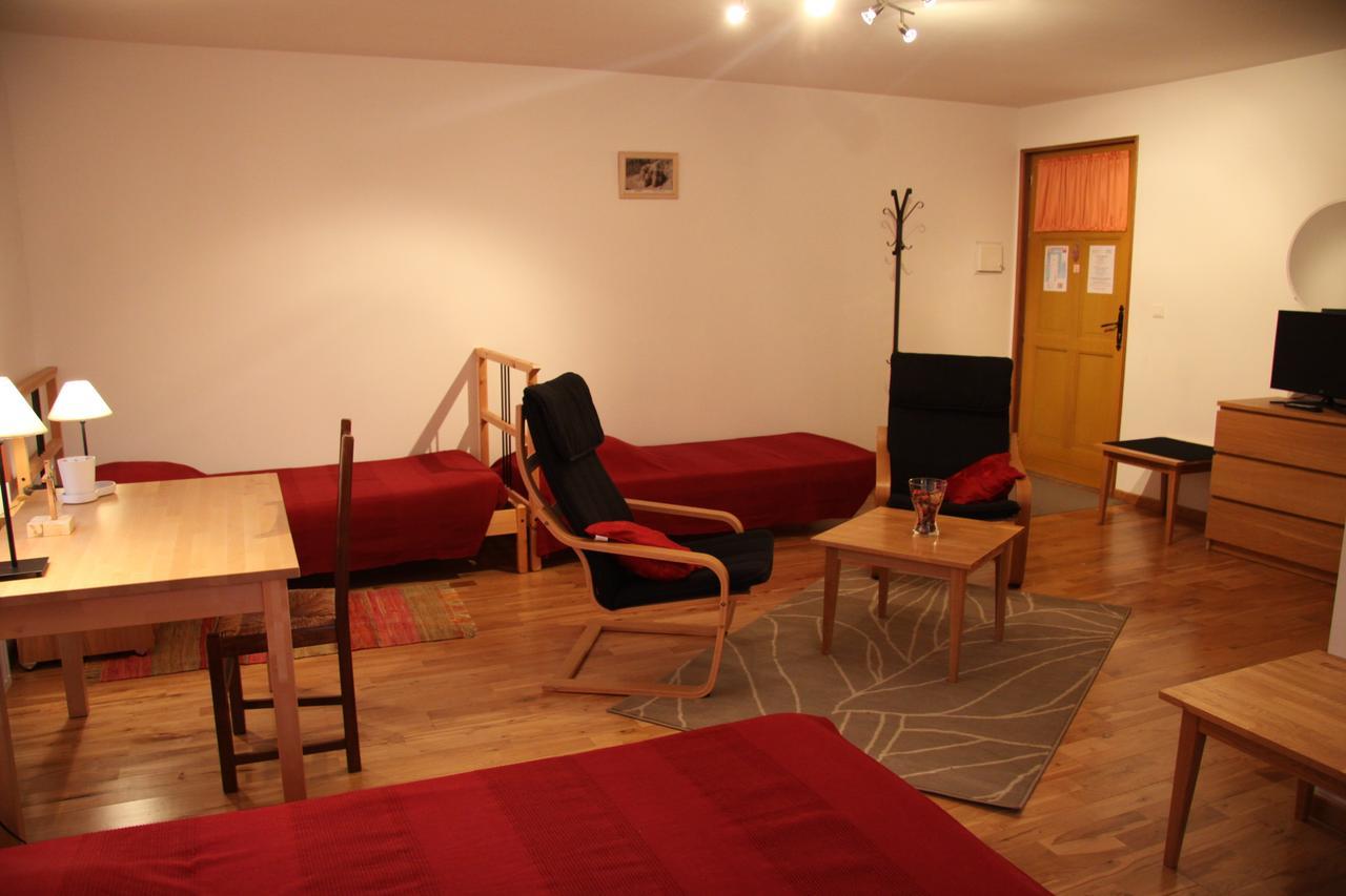 Hotel Les Charmilles De Mormal Landrecies Esterno foto